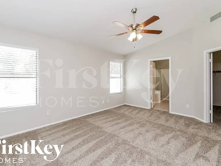20442 N 38th Dr — Photo 9