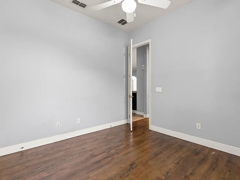 2869 Paige Dr — Photo 27