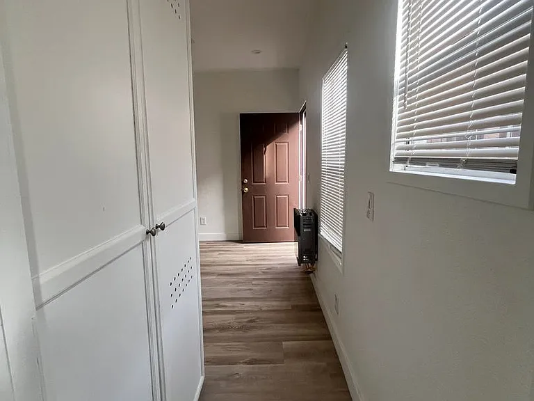 935 Alamitos Ave — Photo 7