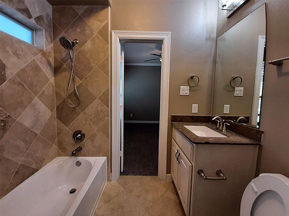 5th image of 1422 Upland Orchard Dr