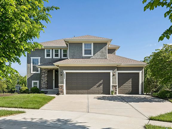 2nd image of 8602 W 166th Ct