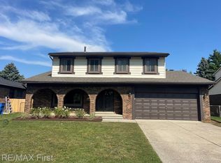 14247 Martin Rd, Warren, MI 48088