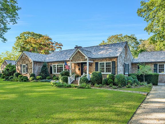 3rd image of 98 Mill Hill Ln