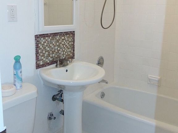 5th image of 11101 Queens Blvd #6D
