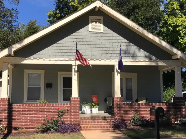 104 Arlington Ave, Greenville, SC 29601
