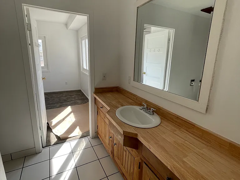 940 E Arrow Hwy — Photo 14