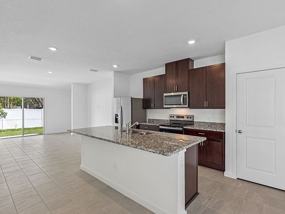 The Everglade floorplan at 7319 Queensgate Circle.