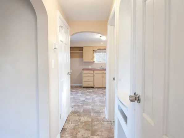 2261 Medina Ave, Columbus, OH 43211