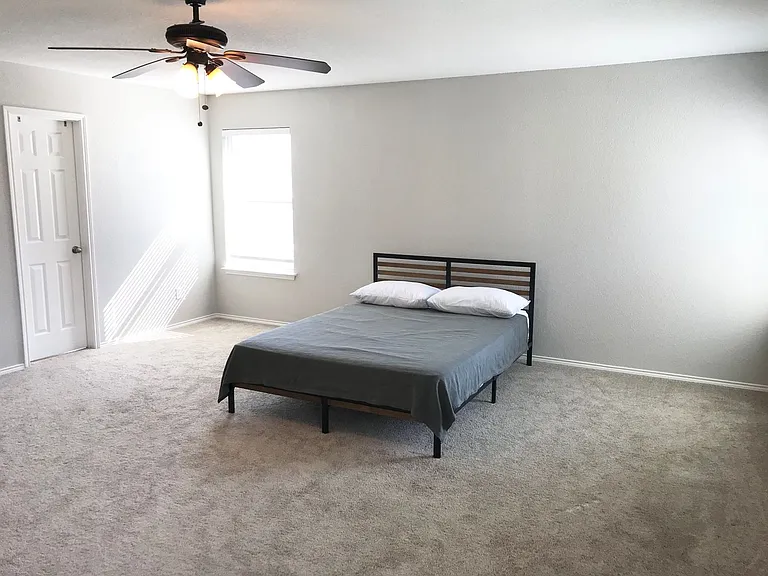 4956 Thorn Hollow Dr — Photo 13