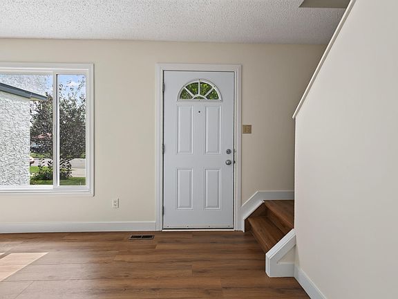 3rd image of 18478 62b Ave NW