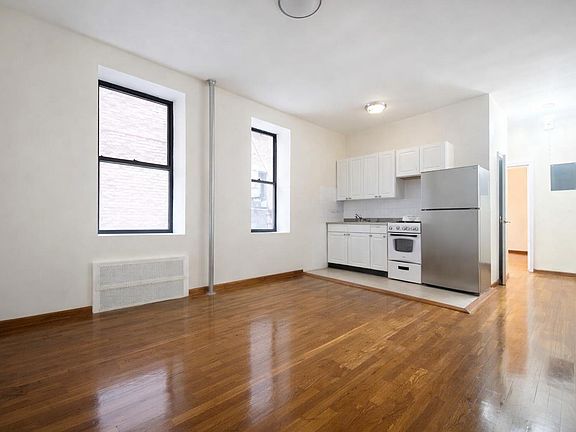 4th image of 235 W 103rd St APT 5A