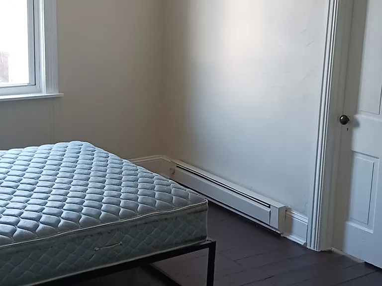 536 Jischke St — Photo 12