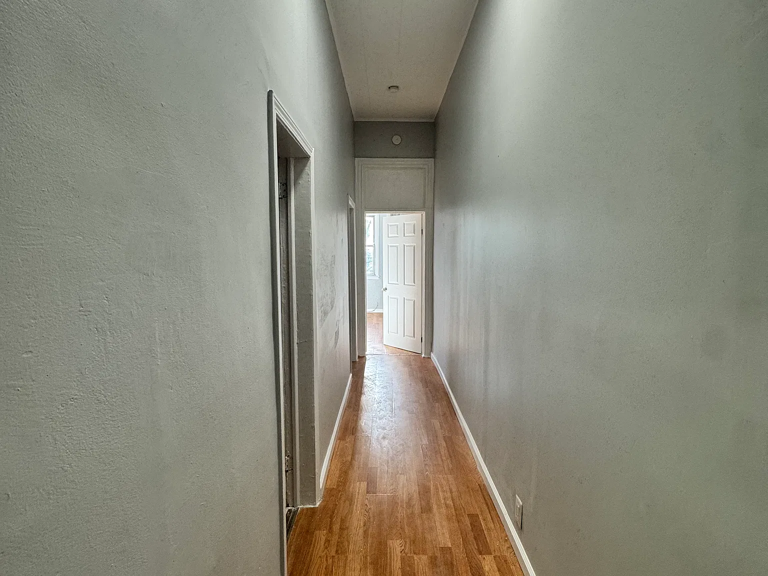 447 Avenue C — Photo 2