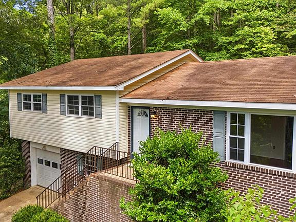 4th image of 215 Oak Ridge Dr