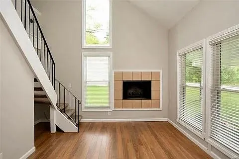433 Briarhill Ct — Photo 3