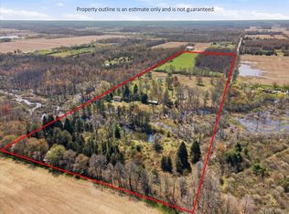 9190 Bryce Rd, Avoca, MI 48006