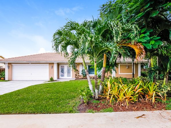 12695 Westport Cir