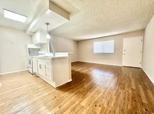 17821 Sherman Way APT 8, Reseda, CA 91335