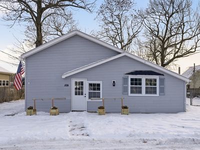 109 N Lake Ave, Southwick, MA, 01077