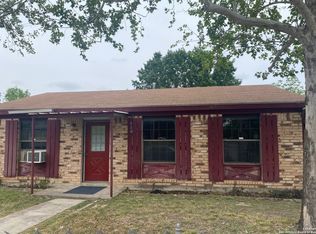 520 S Camp St, Uvalde, TX 78801