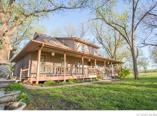 19437 S Memorial Dr, Mounds, OK 74047