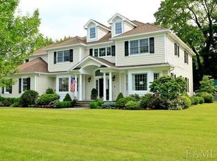 24 Johnson Pl, Rye, NY 10580
