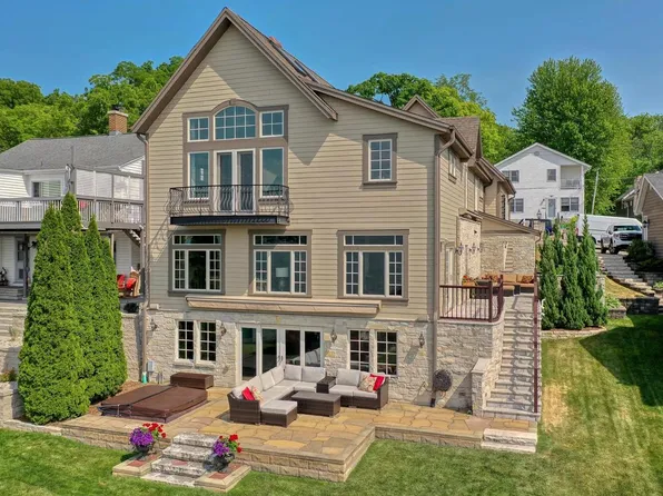 477 Park AVENUE, Pewaukee, WI 53072