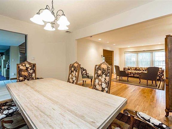 4th image of 2034 Berfond Ct