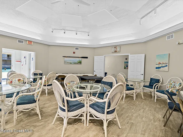601 Shorewood Dr #G505 — Photo 54