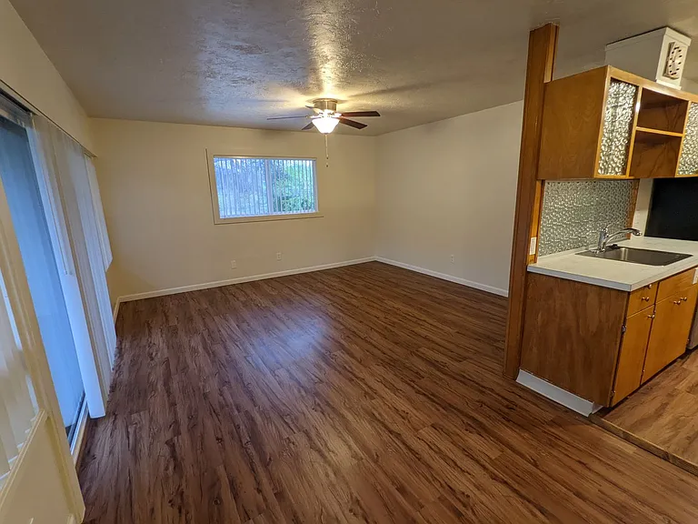 Park Village Apartments — Photo 136