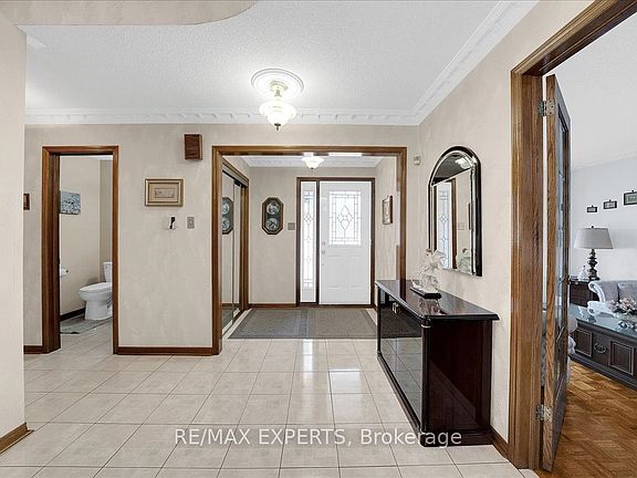 4th image of 5 Jordana Dr