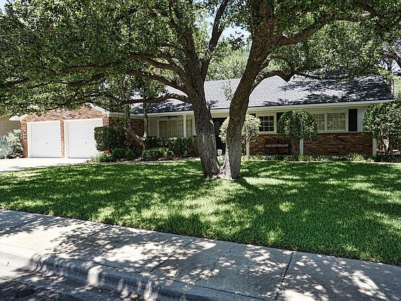 3rd image of 4211 Springdale Dr