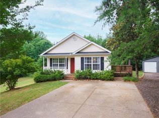 437 Mary Ann St, Easley, SC 29640