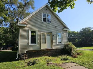 929 12th Ave, Rock Island, IL 61201