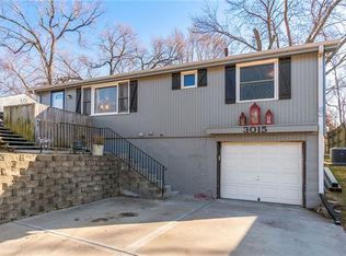 3015 NE 39th St, Kansas City, MO 64117