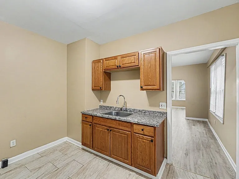 3226 Carter St #3228 — Photo 9