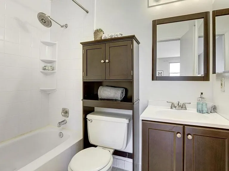 1811 Vernon St NW #201 — Photo 8