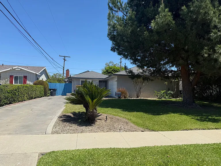 1815 N Westwood Ave — Photo 15