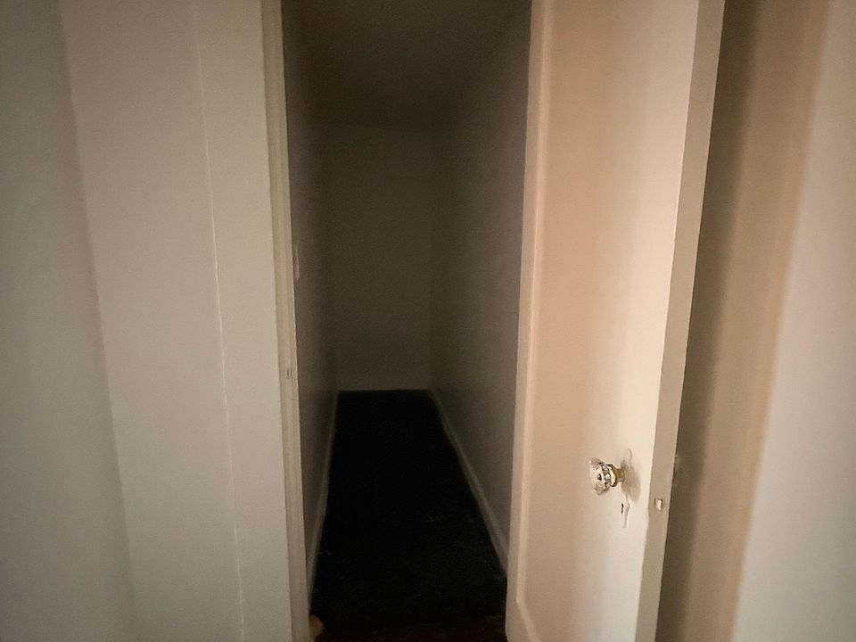 1st image of 11921 180th St