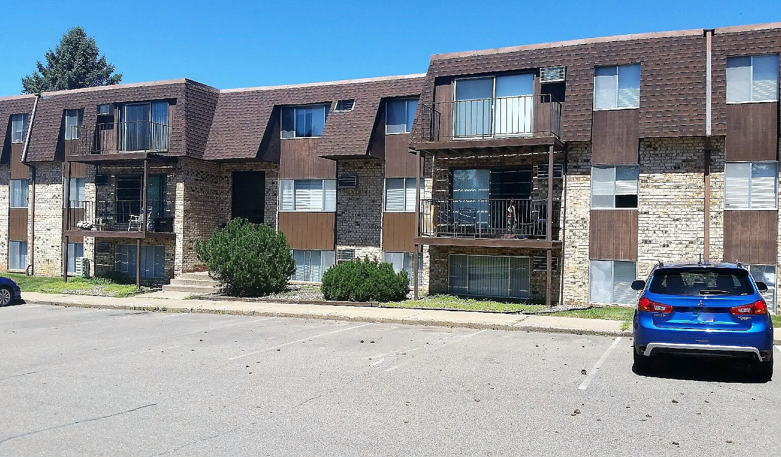 1 bed, 793 sqft, $885 — Photo 1