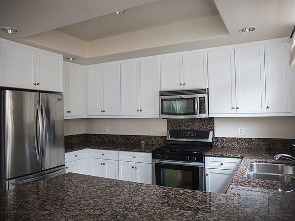 4th image of 8620 Belford Ave APT 401