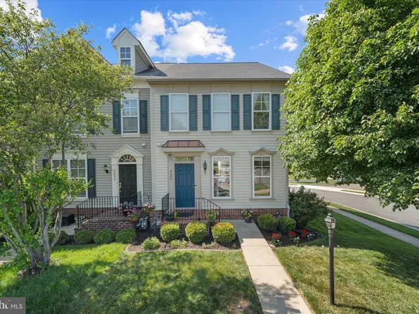 9050 Marble Falls Ct, Bristow, VA 20136