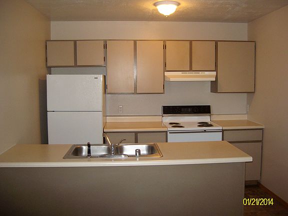 5th image of 1150 34th St APT 9B