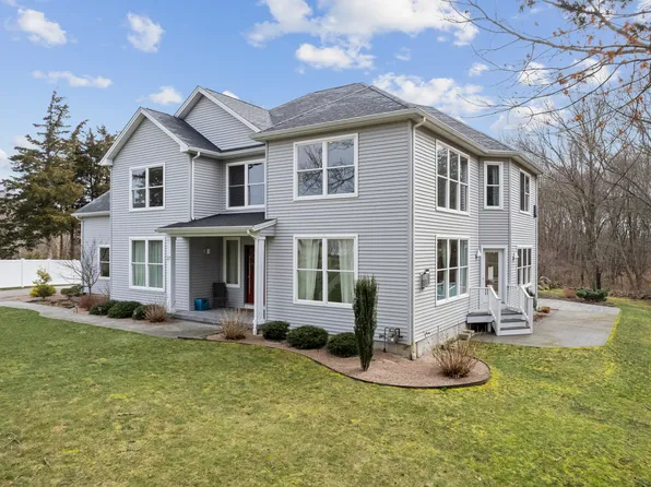 27 Cedar Grove Lane, Stonington, CT 06379