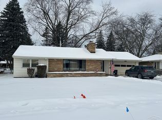2271 McEwan St, Saginaw, MI 48602