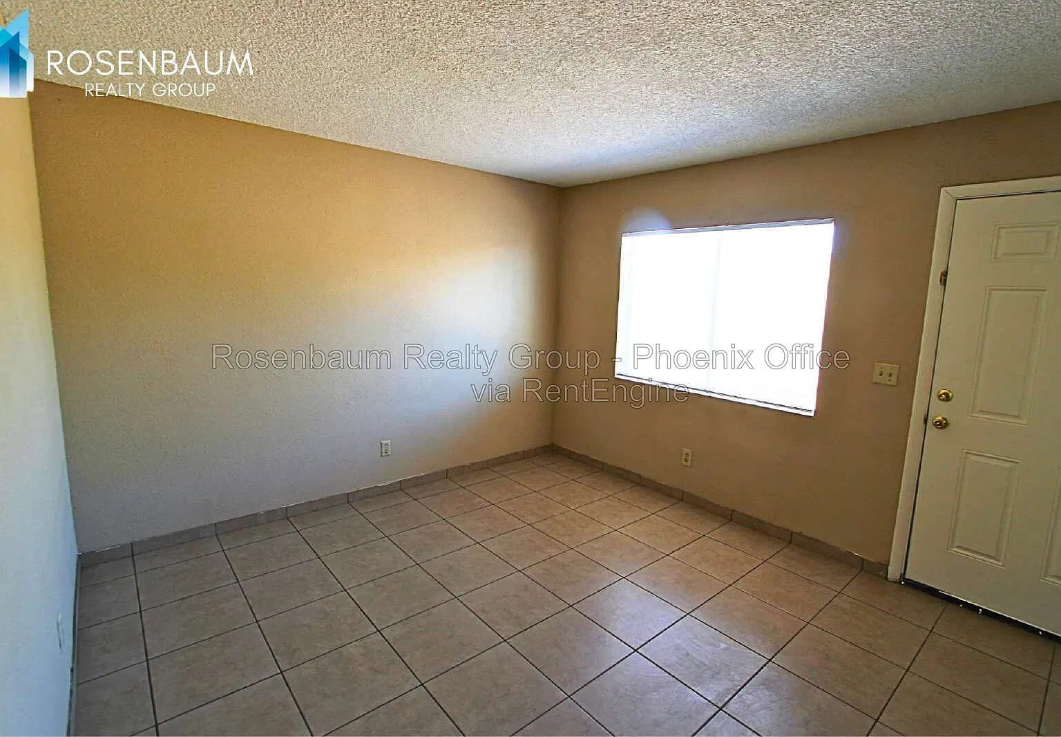 2 bed, 1.0 bath, 805 sqft, $1,195 — Photo 3