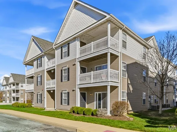 9755 Newham Dr #10D, Saint Louis, MO 63123