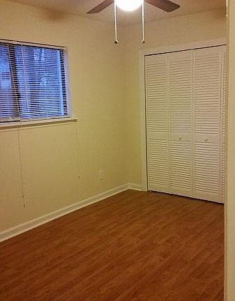 5th image of 1309 Hudson Ave #C