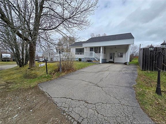 4th image of 1443 Bridge St