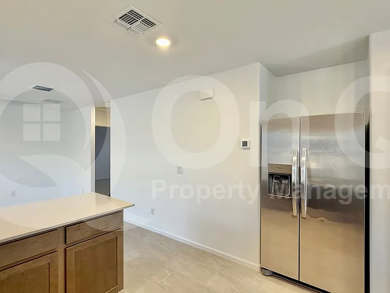 17408 N Del Mar Ave — Photo 9